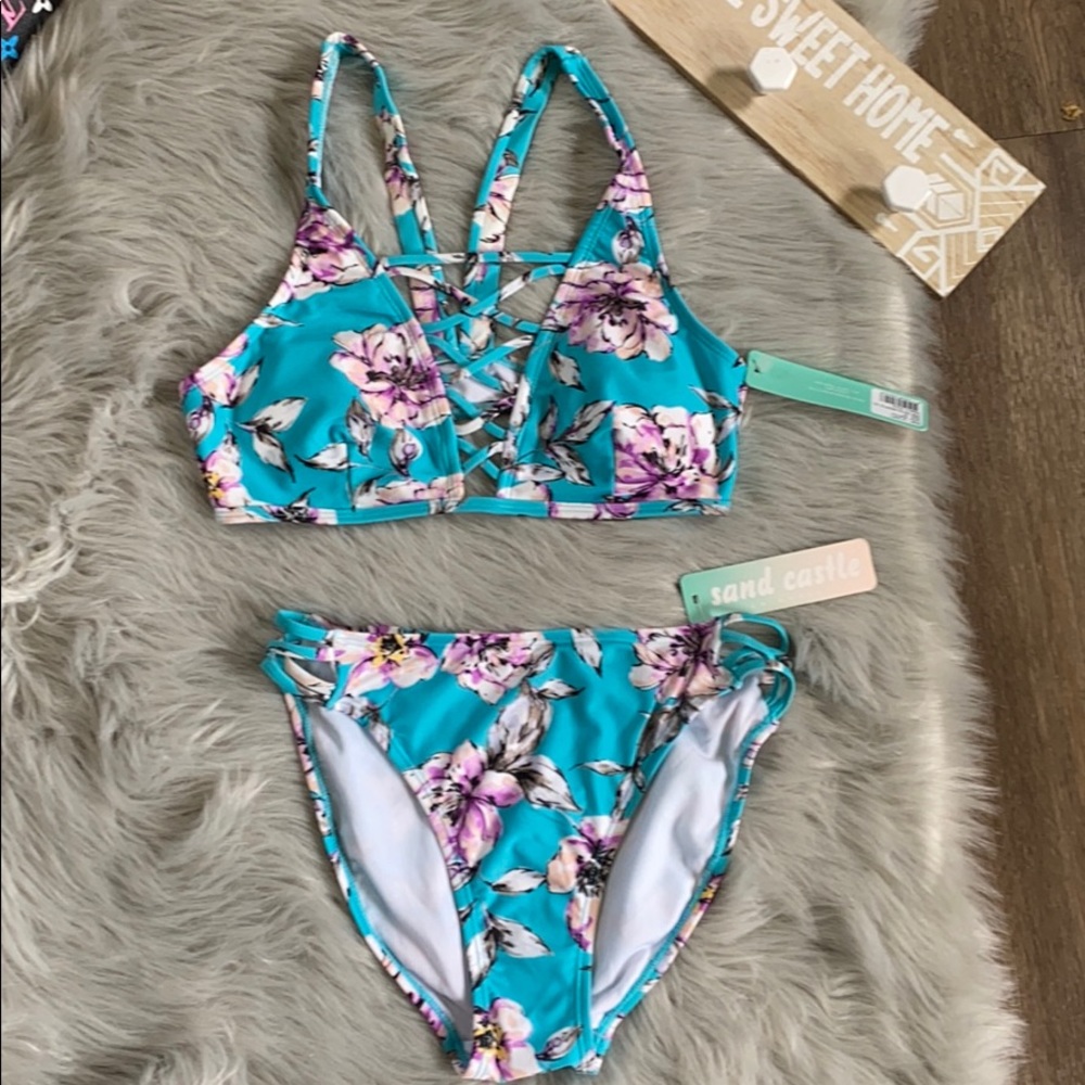 🔥2-pieces🔥Sand castle bikini top and bottom